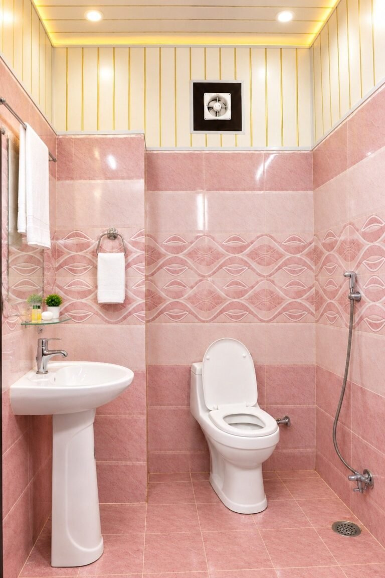 Attached bathroom with geyser, Hotel Kasol Heritage